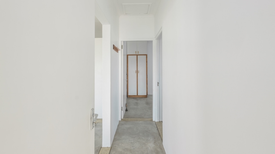 To Let 2 Bedroom Property for Rent in Oceanview Heights Western Cape